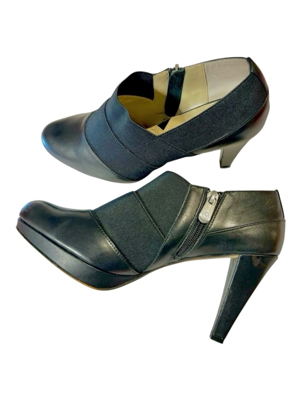 Adrienne Vittadini Black Stretch Panel Ankle Bootie Side zip Heels. Size 8.5 - Picture 4 of 9